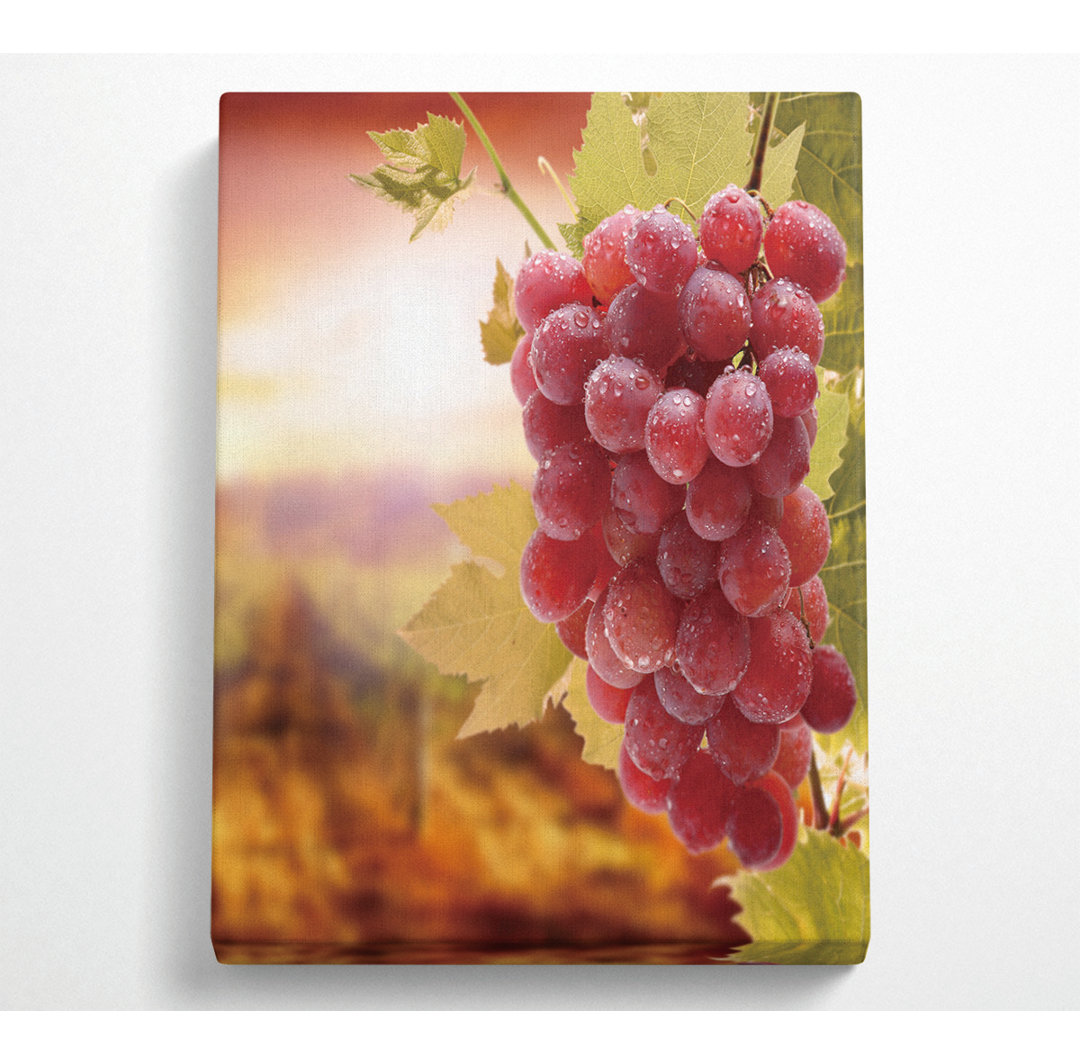 Bunch Of Grapes - No Frame Kunstdrucke auf Leinwand