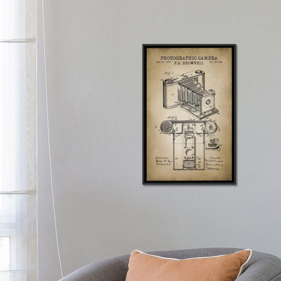 Brownell appareil photo, beige par brevetPrintStore - impression sur toile tendue