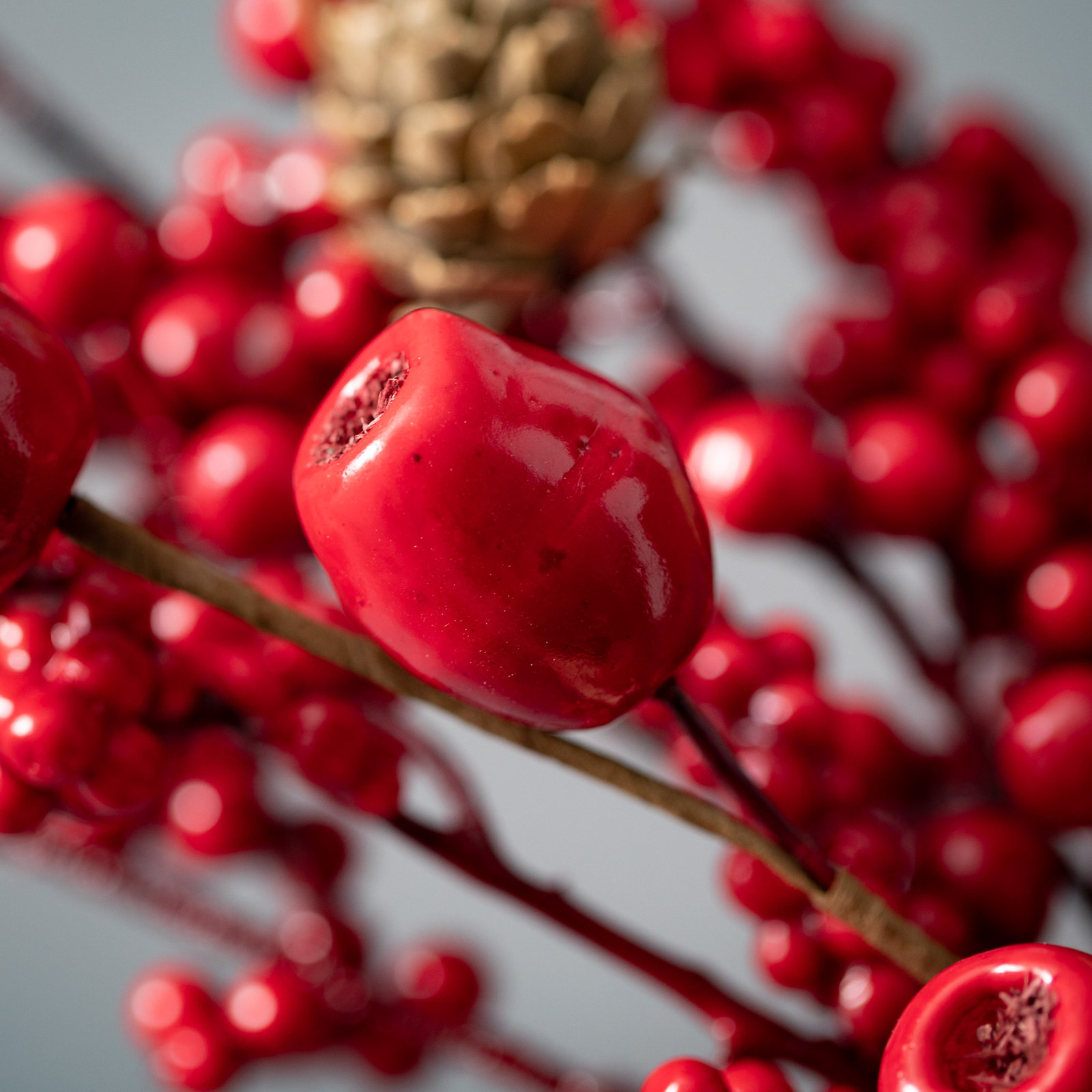 15.5'' Faux Berry Wreath
