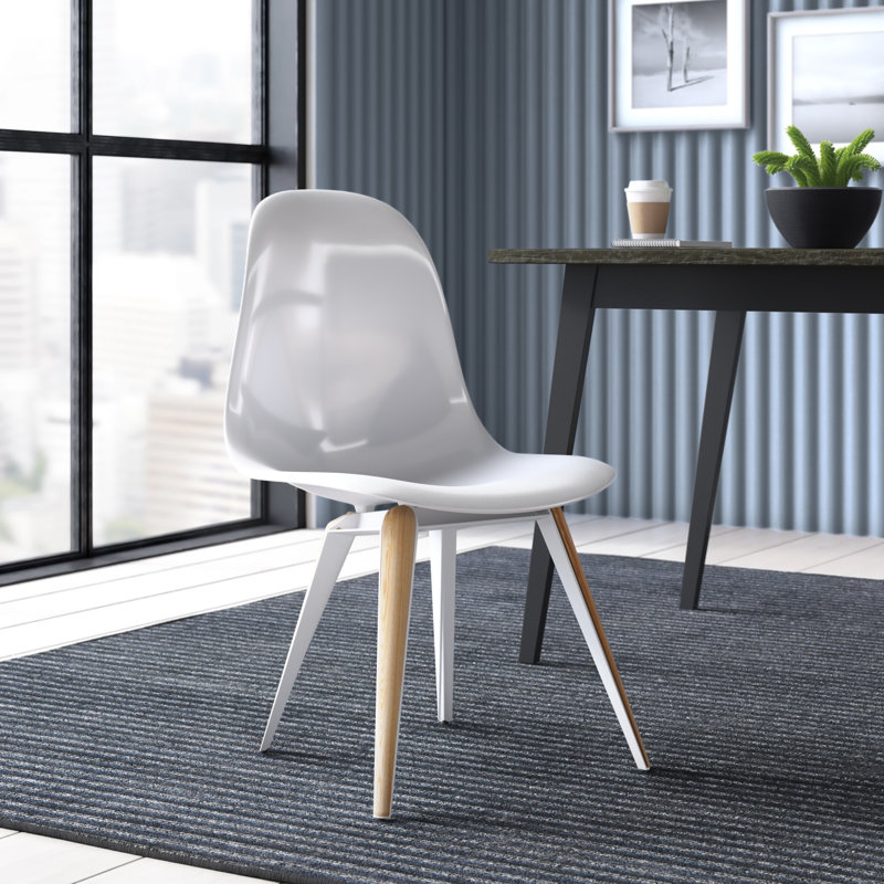 Chaise d’appoint en blanc Slice