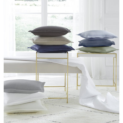 Favo Coverlet