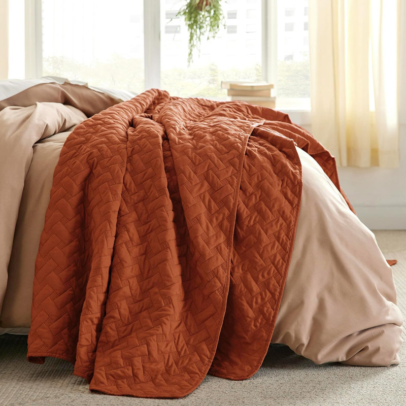 Bedsure Twin/Twin XL Lightweight Quilted Blanket - Breathable Basket Weave Quilt for Dorm Room & Home - AC-Friendly Summer Bedding for Bed & Sofa - Hazel-Soft Gift for Women & College Students, All Seasons