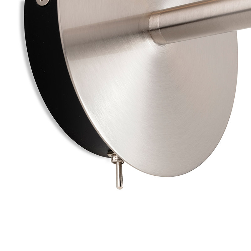Steel Wallchiere