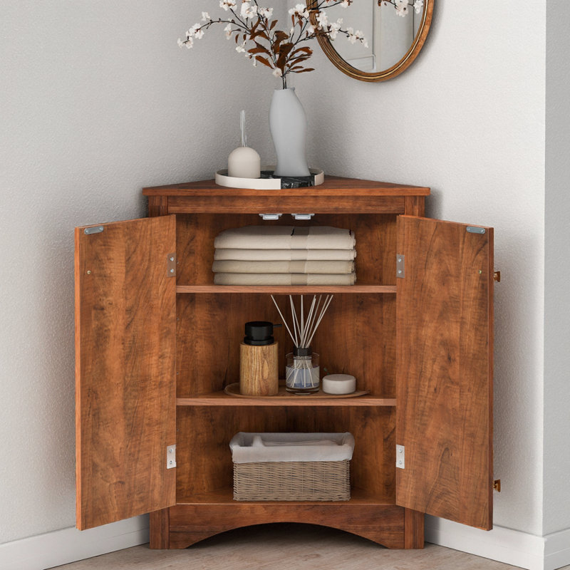 Armoire de rangement de coin triangulaire avec tablettes réglables | Armoire de plancher autoportante peu encombrante pour la salle de bain, la cuisine et le salon, fabrication en panneau de fibres à densité moyenne