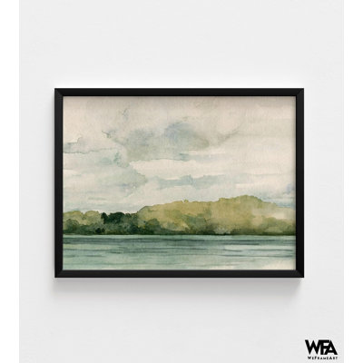 «Riverside I» par Emma Caroline, reproduction d'art encadrée «Green Horizon», impression d'art de rivière en cours d'exécution, montagnes émeraude, reproduction d'art encadrée