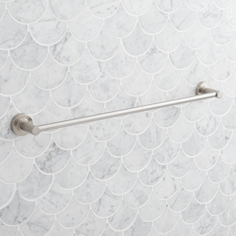 Barre à serviettes murale 24 po Lexia, Nickel brossé, H 2,19 po x L 26 po x P 3 po
