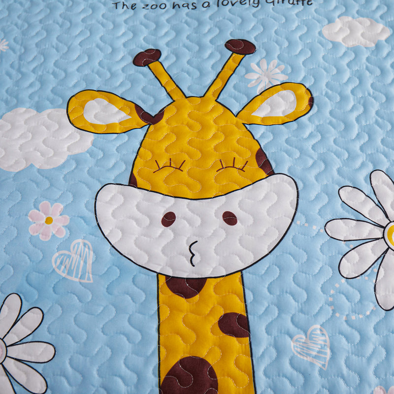  2-Piece Cartoon Giraffe Quilt Set, Twin Coverlet / Bedspread + 1 Sham