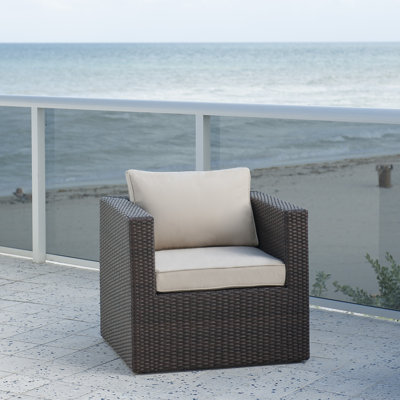 Chaise de patio Arve avec coussins Sunbrella