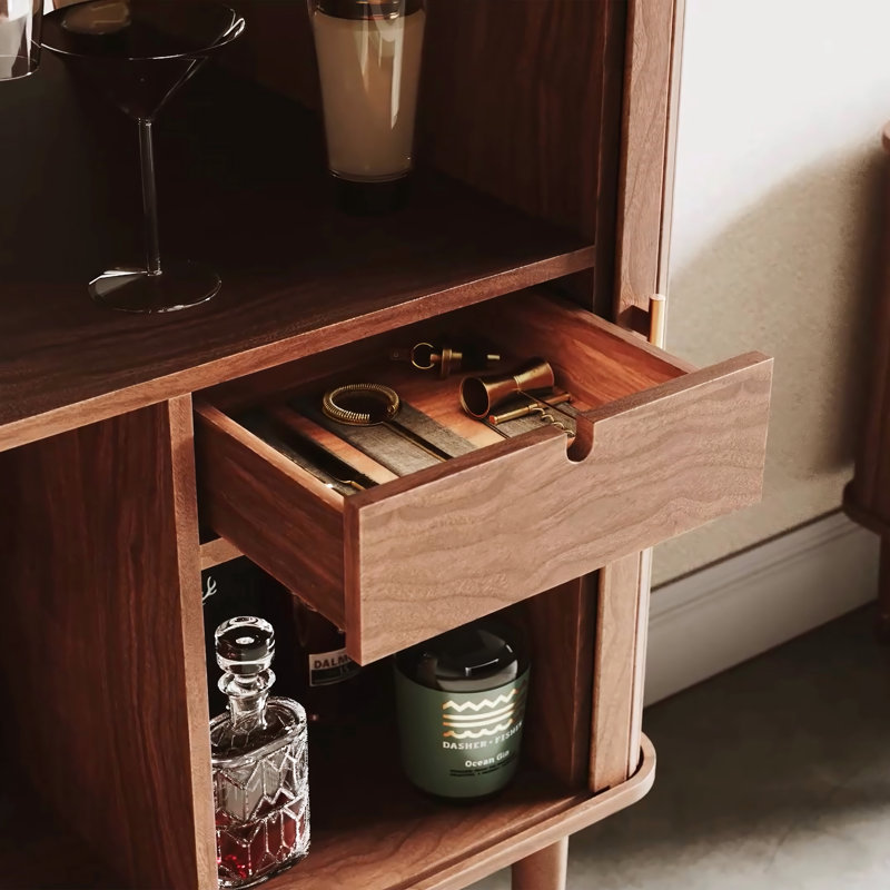 Armoire de bar en bois de noyer de style moderne Correa Studio