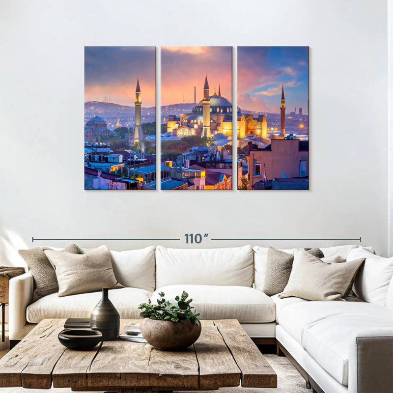 Sebbie Hagia Sophia au loin, H 48 po x l 74 po
