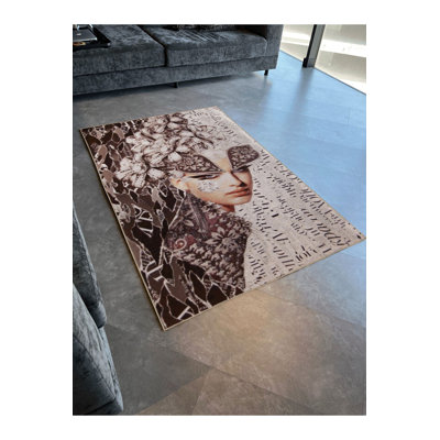 Tapis décoratif lavable à la machine à motif de femme et à motif floral beige