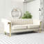 Canapé moderne en velours crème à 3 accents dorés pour un salon de style chambre à coucher doré
