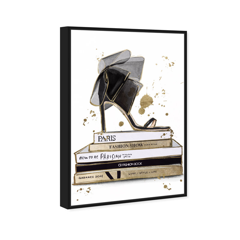 «Fashion Heel and Book Stack», impression sur toile, H 24 po x l 16 po, Cadre noir