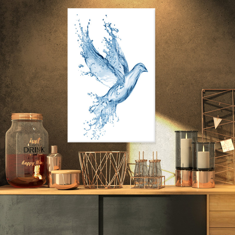 "colombe from water splashs" , impression sur toile tendue, H 32 po x l 16 po