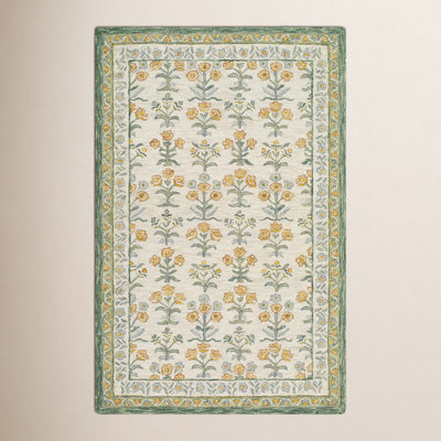 Manor Hand-Knotted Traditional Floral Rug