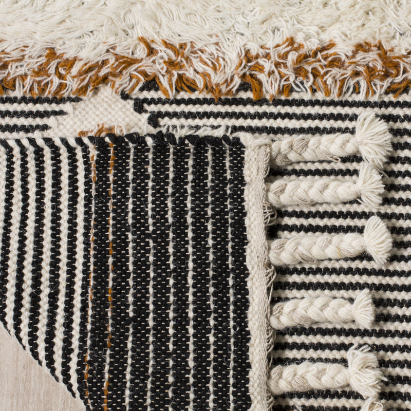Bakerhill Hand Knotted Wool/Cotton Southwestern Rug in Ivory/Gray, Rectangle 3' x 5'