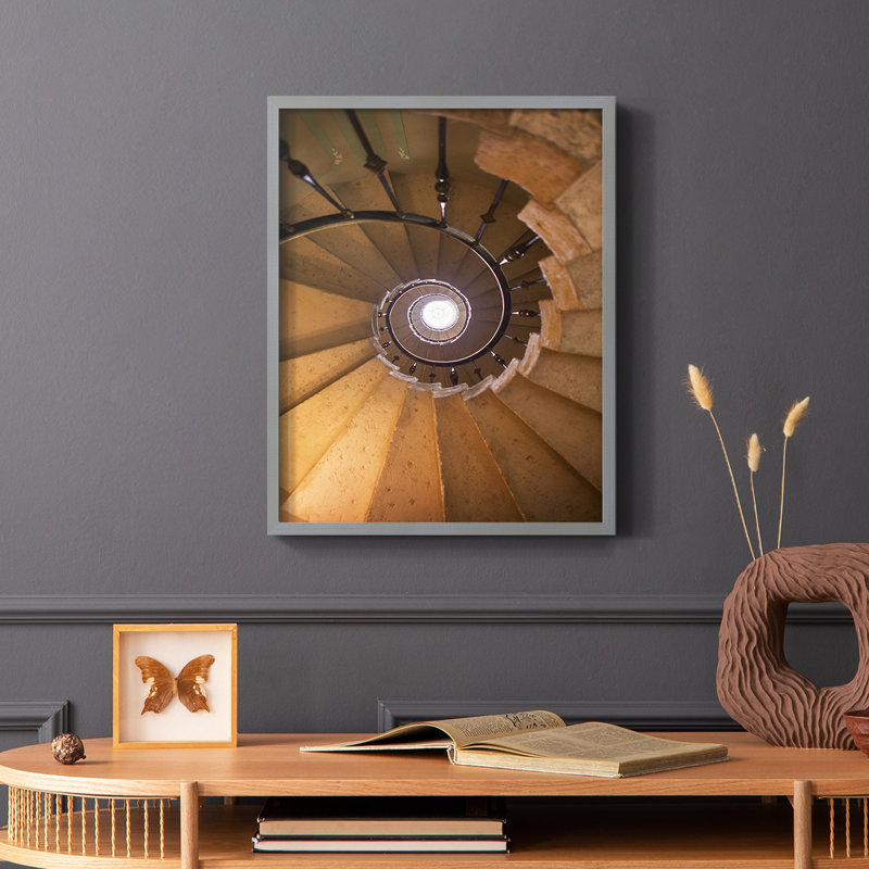 Spiraling II, reproduction encadrée - bois massif, H 10 po x l 8 po, Gris