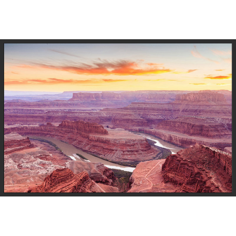 «Amazing Canyon» par Marmont Hill - reproduction de photo, H 12 po x l 18 po, Cadre flottant noir