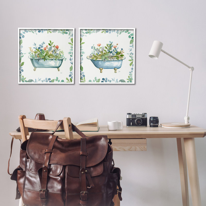 Charmant ensemble de 2 giclées de fleurs remplies de fleurs par Nan, Giclée encadrée blanc bord de mer, H 17 po x l 17 po