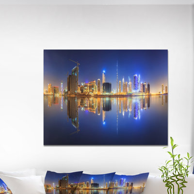 «Skyline de la ville colorée de Dubaï», impression sur toile tendue