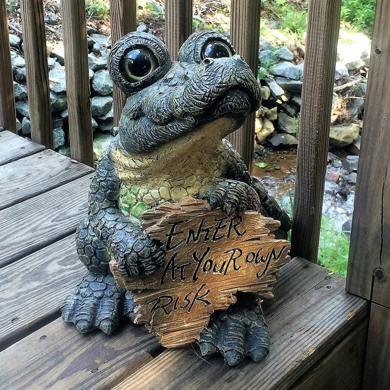 Statue de jardin fantaisiste «Entrez à vos risques et périls» Gator the Alligator Garden, H 15 po x l 10,5 po x P 13 po