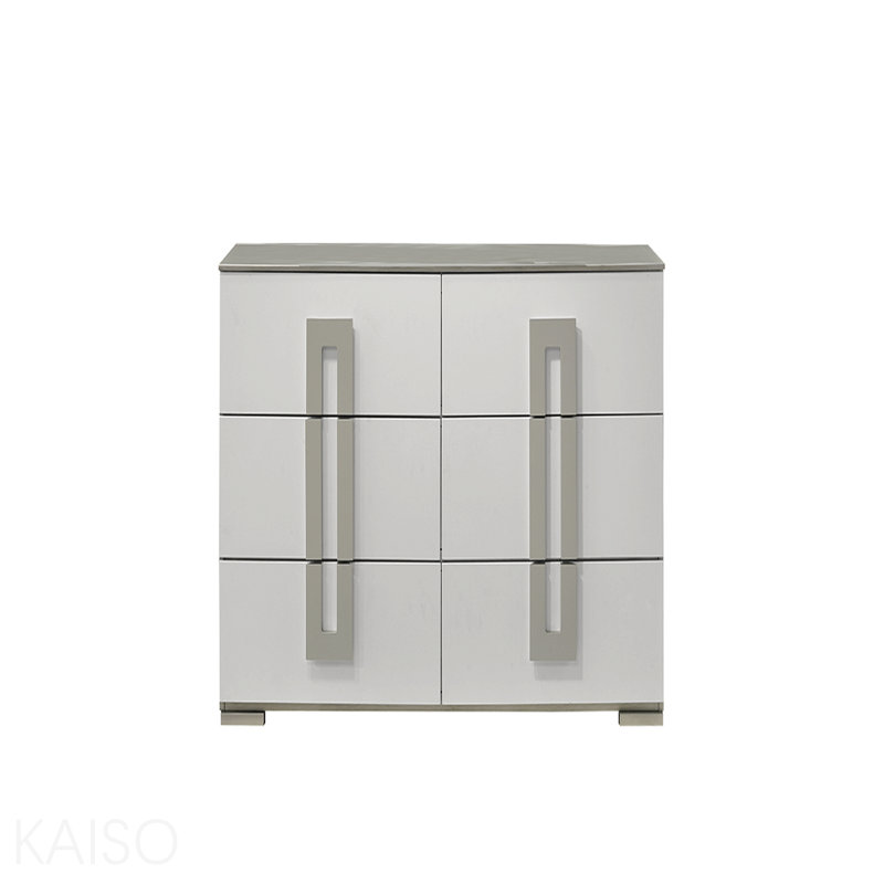 Commode style 6 tiroirs en bois blanc.