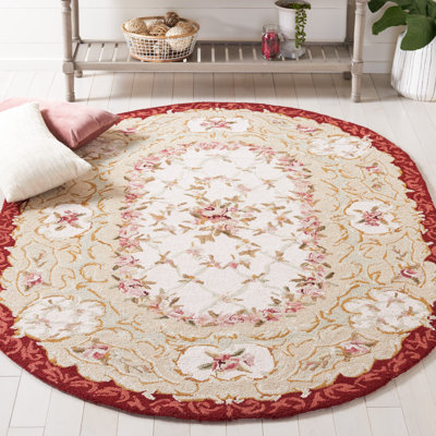 Tapis ivoire en laine crocheté à la main à motif floral Brayton