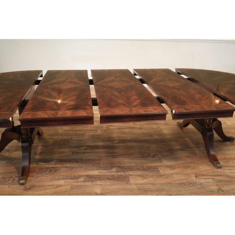 Round Mahogany Dining Table Opens To 10 Feet  Seats 12