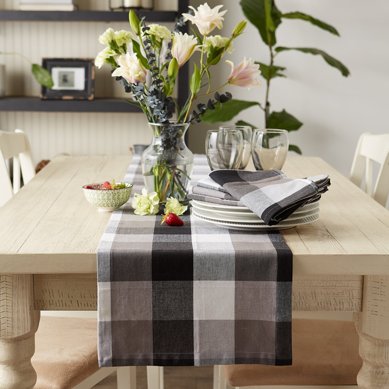 Betzaida Checkered 100% Cotton Table Runner, Black, 14" L x 72" W