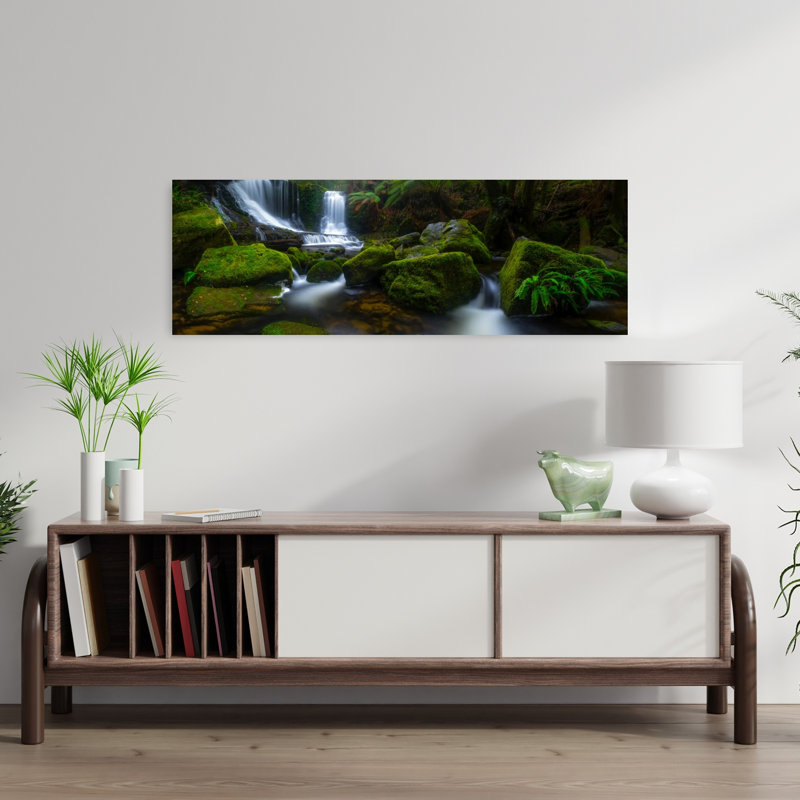 «Lush Forest Waterfall Peaceful Serene Tranquil Fern Moss Forest Landscape», art mural, H 12 po x l 36 po