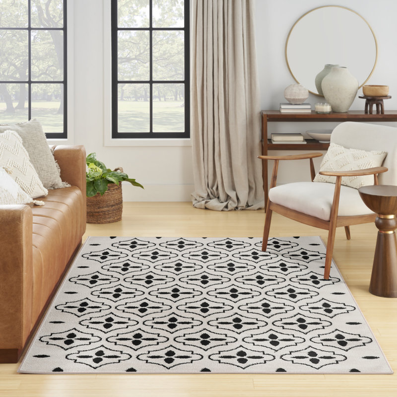 Nourison Essentials Ivory/Black Indoor/Outdoor Area Rug, Rectangle 4' x 6'