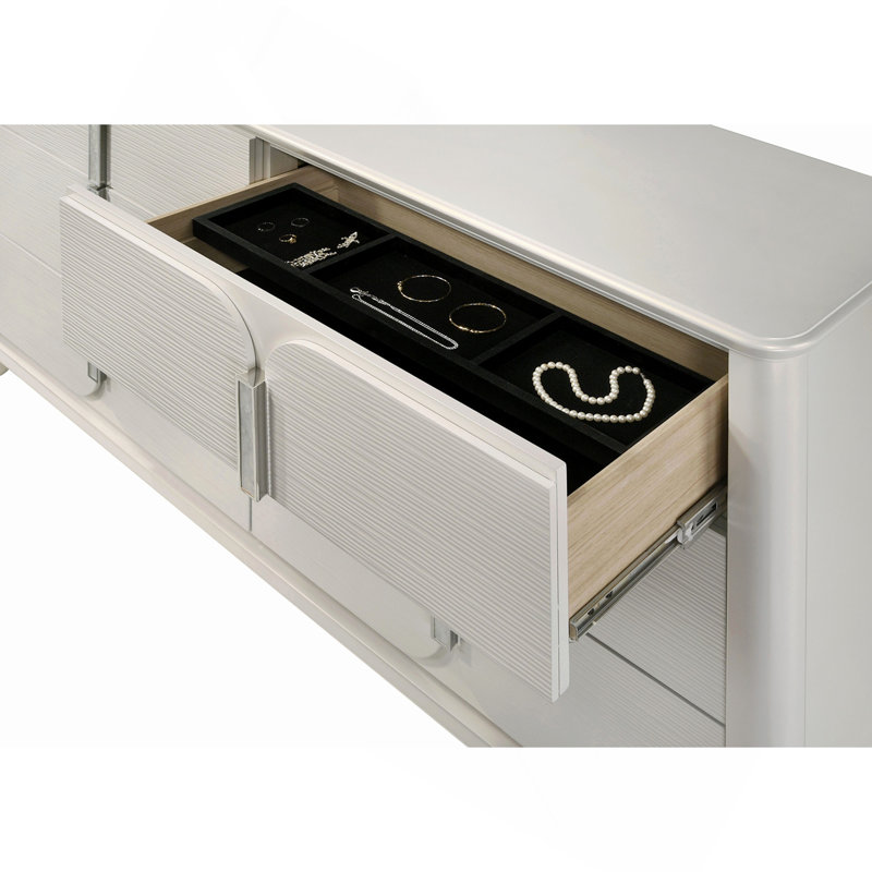 Commode Laveda fini blanc perle