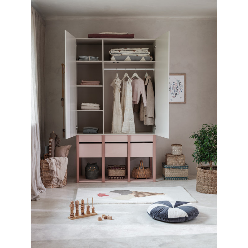 Rillia Wardrobe, Pink