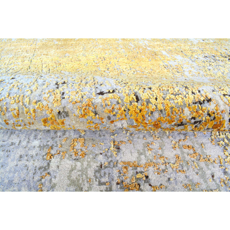 Abstract Area Rug in Gold/Charcoal