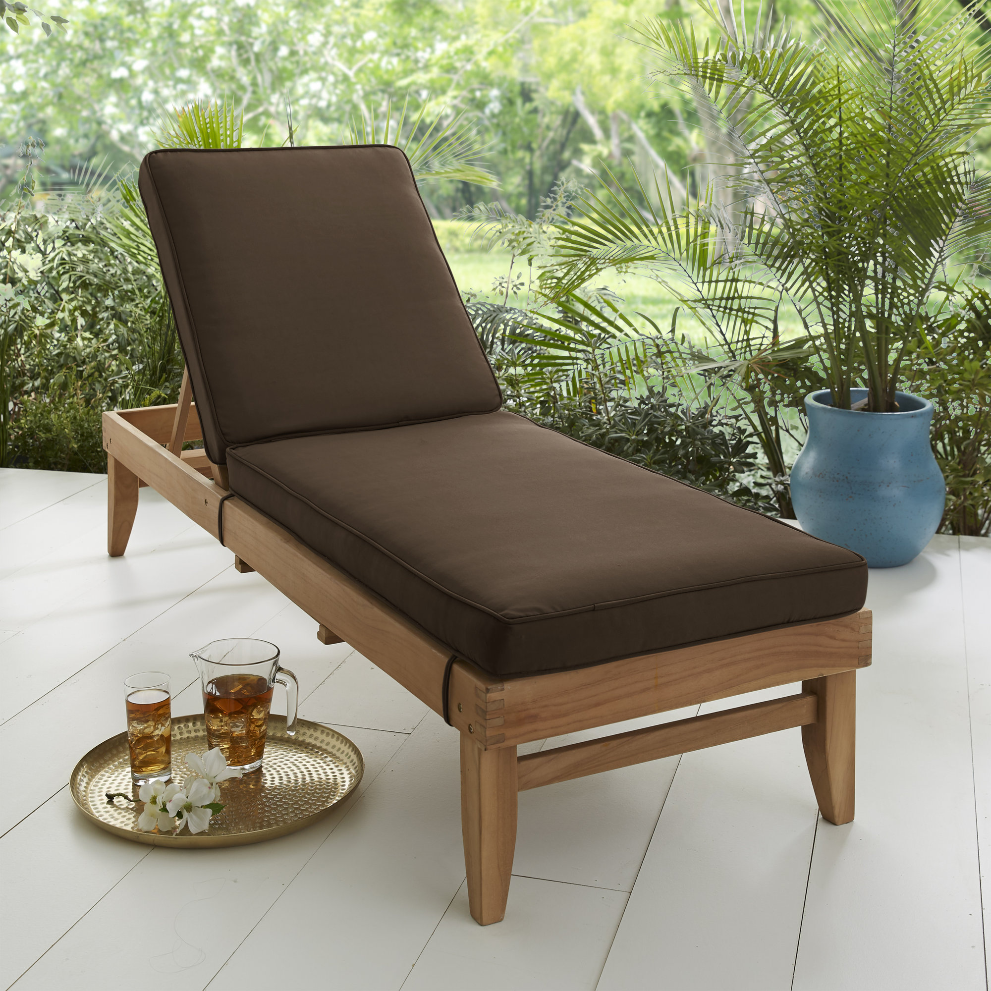 Sunbrella Outdoor Chaise Lounge, 24" W x 73" D, Navy Blue/Ivory