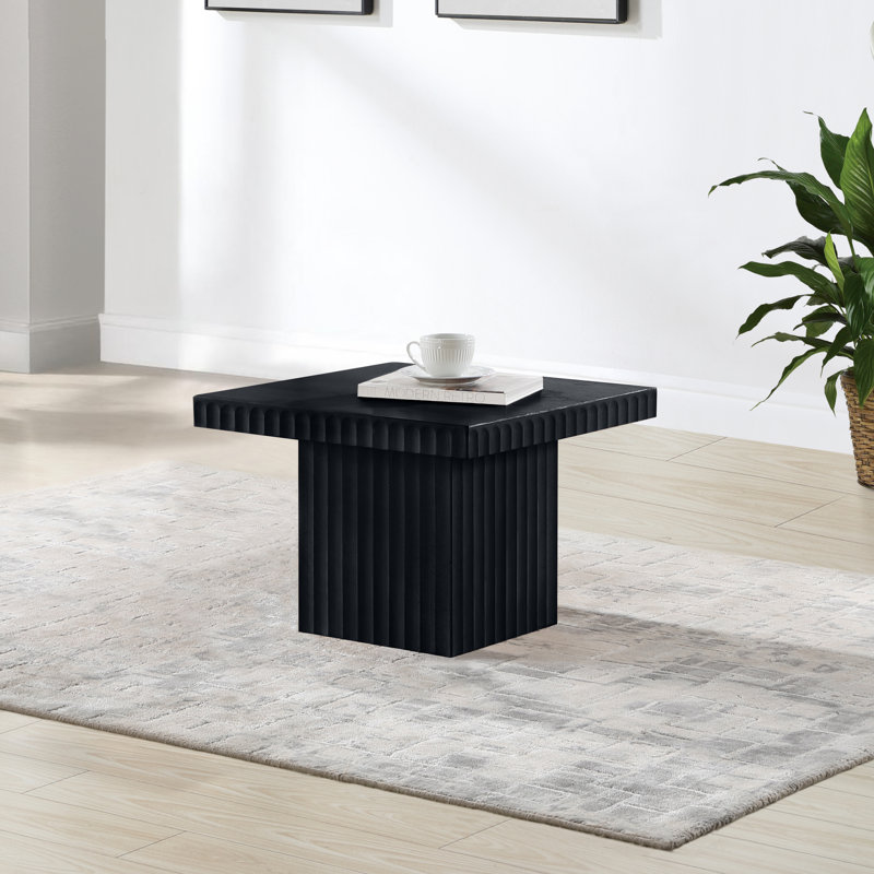 Table basse Fionntan, H 15 po x L 21 po x l 21 po, Noir, noir, noir, noir