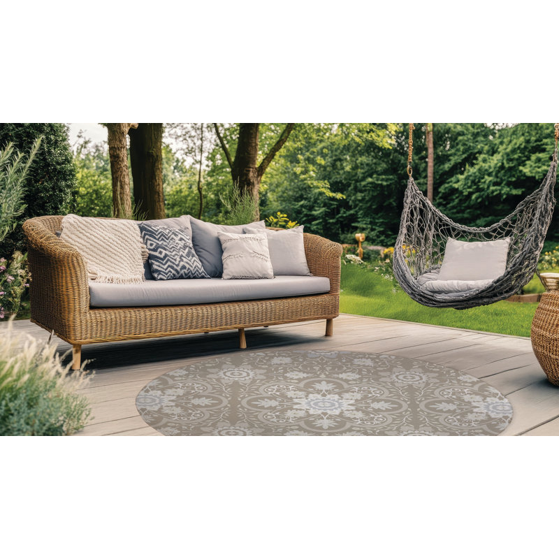 Skyler Outdoor Rug, Round 5'