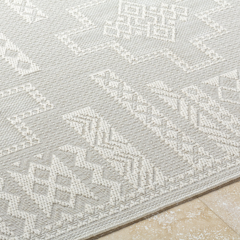 Corderra Indoor / Outdoor Rug, Rectangle 7'10" x 10'