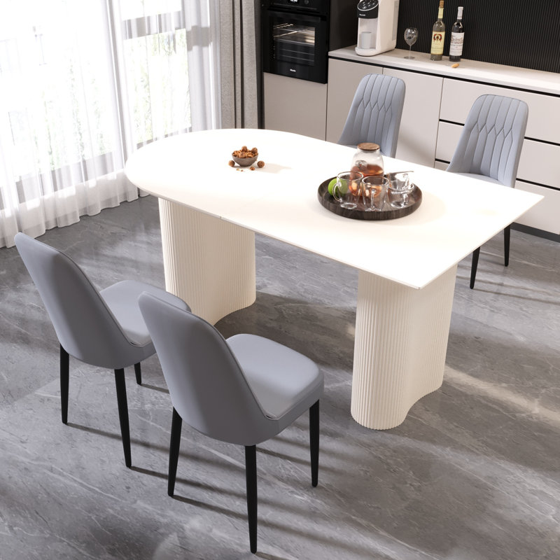 Ensemble de salle à manger confortable pour la maison et la cuisine