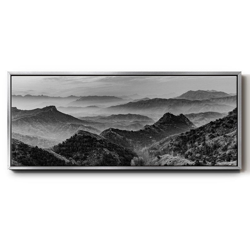 «Mountains of the Great Wall», toile encadrée, H 20 po x l 50 po