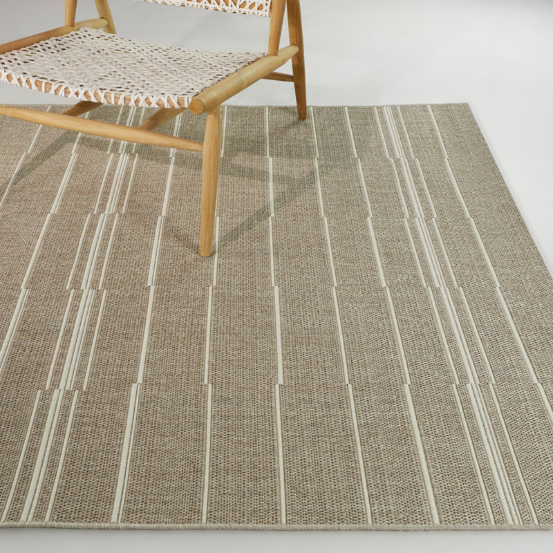 Tapis rayé intérieur / extérieur Veda, Rectangle 7 pi 10 po x 10 pi