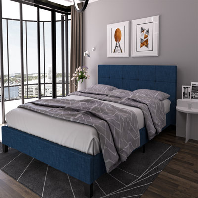 Tracelium Upholstered Slat Bed