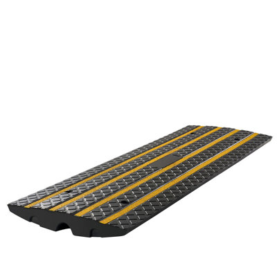 33069 lbs Heavy-Duty Rubber Curb Ramp, 2.6 Inch Rise Car Driveway Curbside Bridge Ramp with Yellow Reflective Strips, for Loading Dock Warehouse Garage Sidewalk