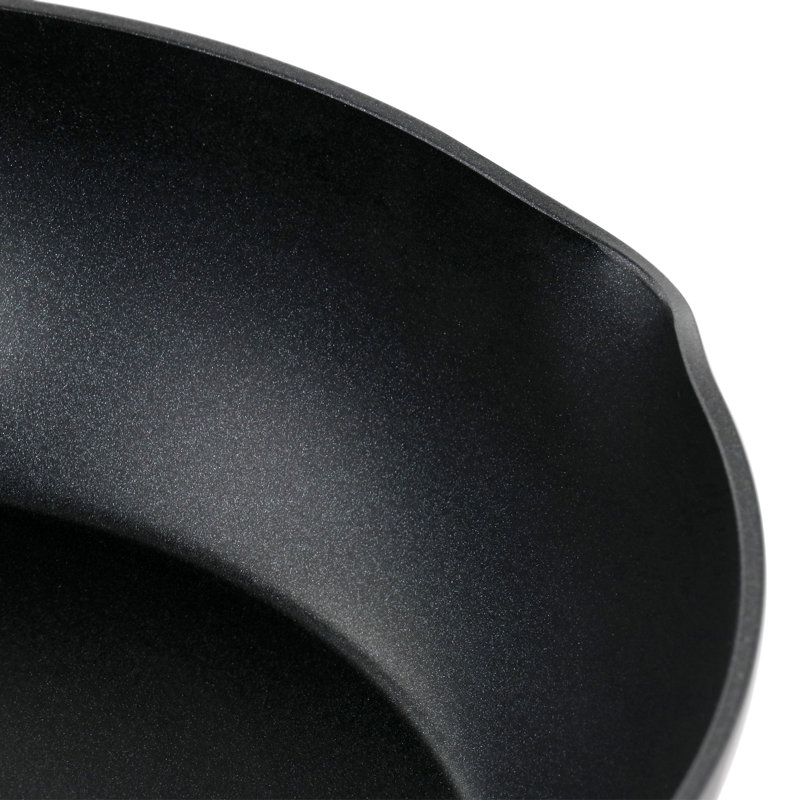 Poêle à sauter antiadhésive en aluminium 3,9 pintes en noir