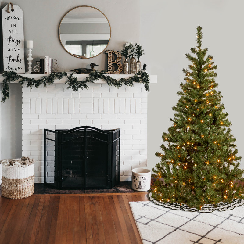 Grand sapin canadien avec lumières claires, H 6,5 pi