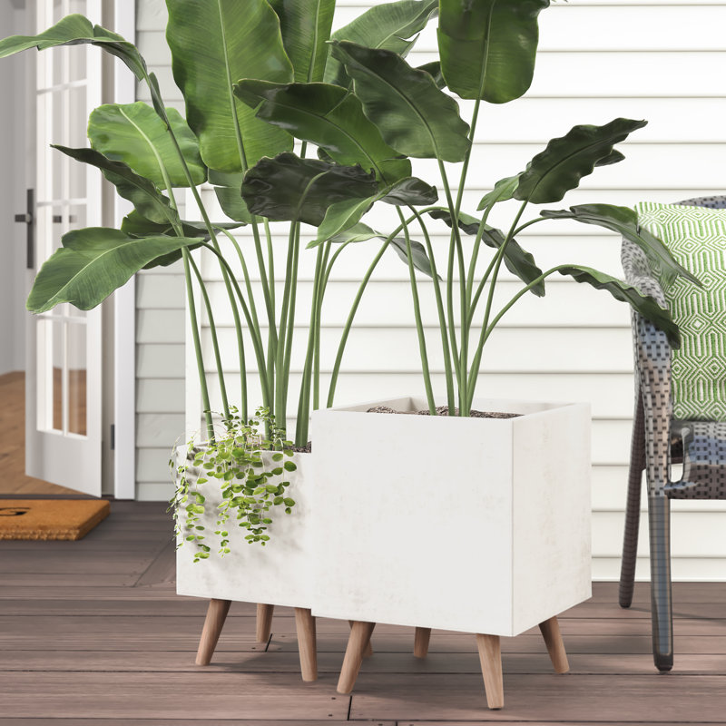 Lorris Planter, White