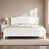 White est en rupture de stock