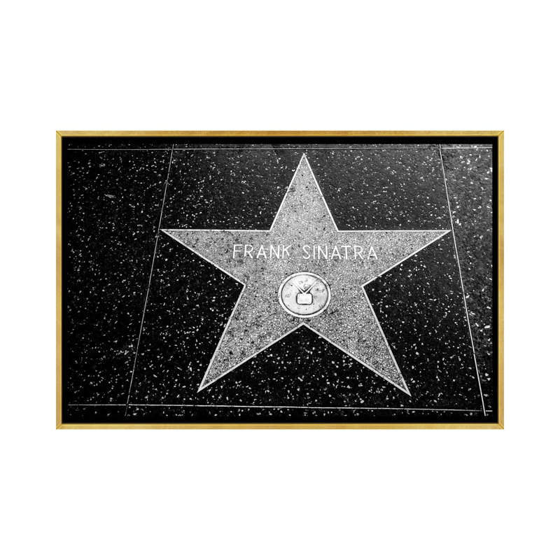 Frank Sinatra Star - reproduction d'art murale encadrée, H 18 po x l 26 po, Reproduction encadrée sans passe-partout, Doré