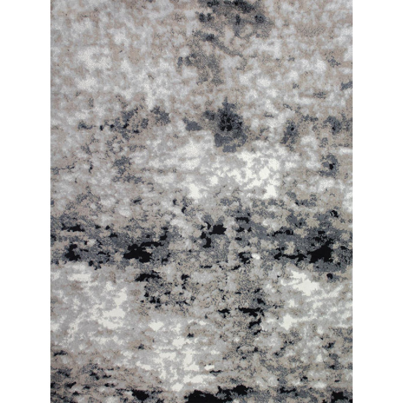 Nubia Area Rug in Gray, Rectangle 5' x 7'2"