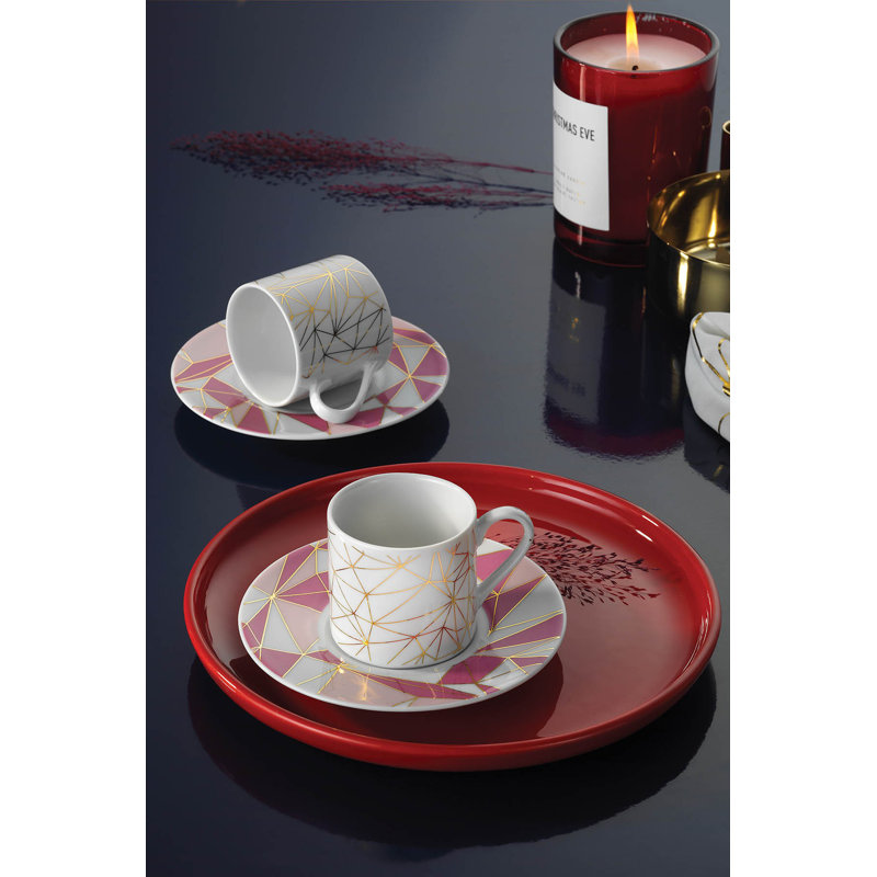 Ensemble tasse à café et soucoupe